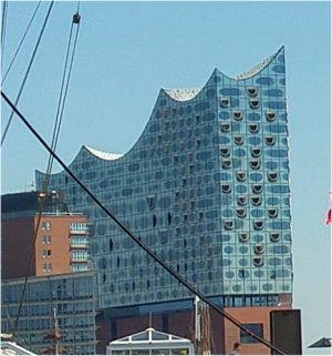 Elbphilharmonie - nicht weit vom Kreuzfahrtterminal