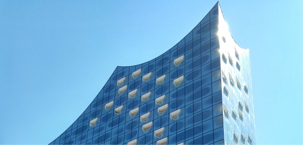 Elbphilharmonie Hamburg - ein neues Wahrzeichen im Hamburger Hafen